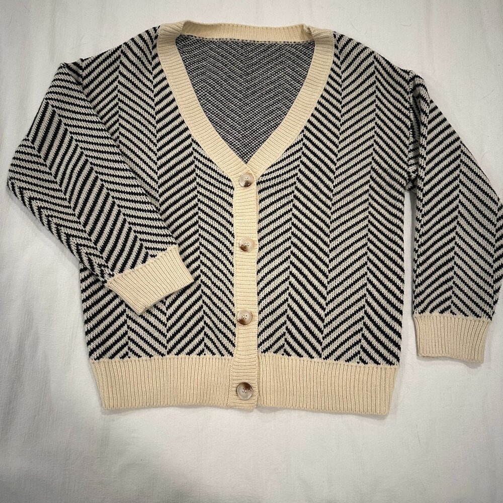 Zaful like new oversized button-up knit cardigan, one size